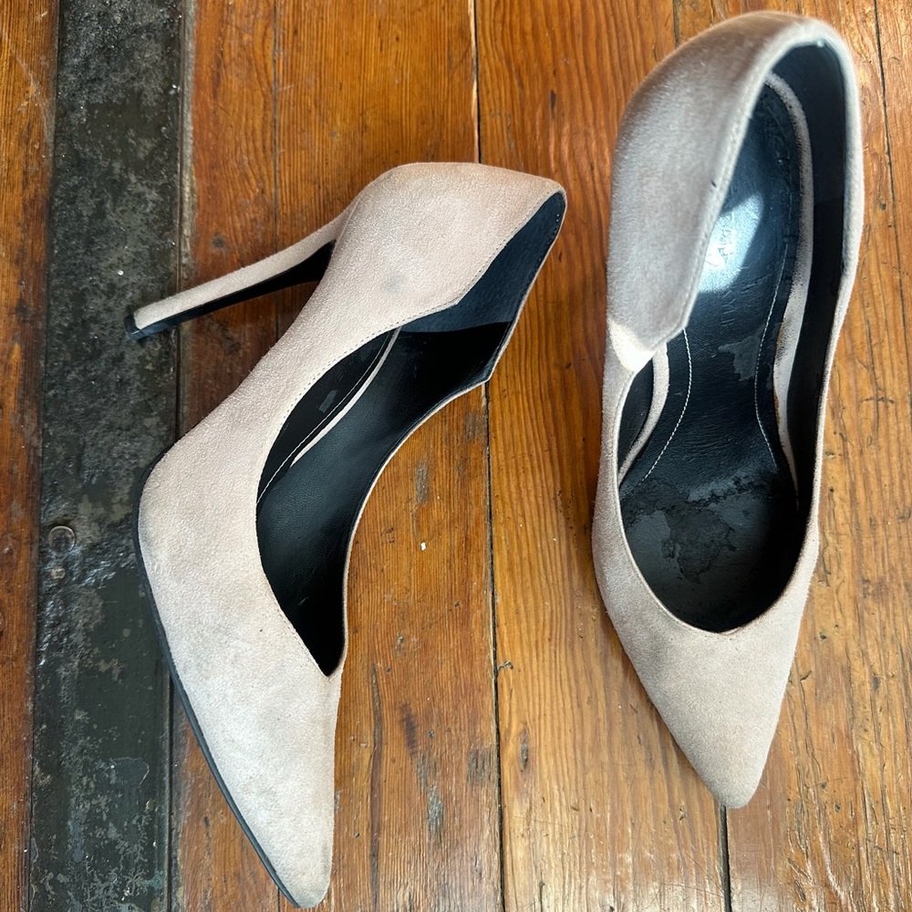 Kendall & Kylie Taupe Heels
